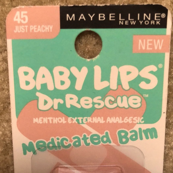 Maybelline Baby Lips Dr. Rescue Medicated Balm #45 “Just Peachy” - Picture 2 of 4